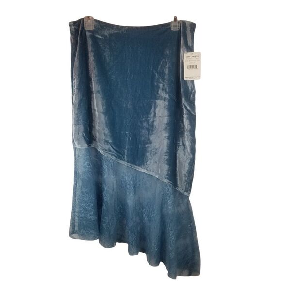 NWT FREE PEOPLE BEAUTIFUL VELOUR AND LACE SKIRT. SIZE 10. - Picture 1 of 15